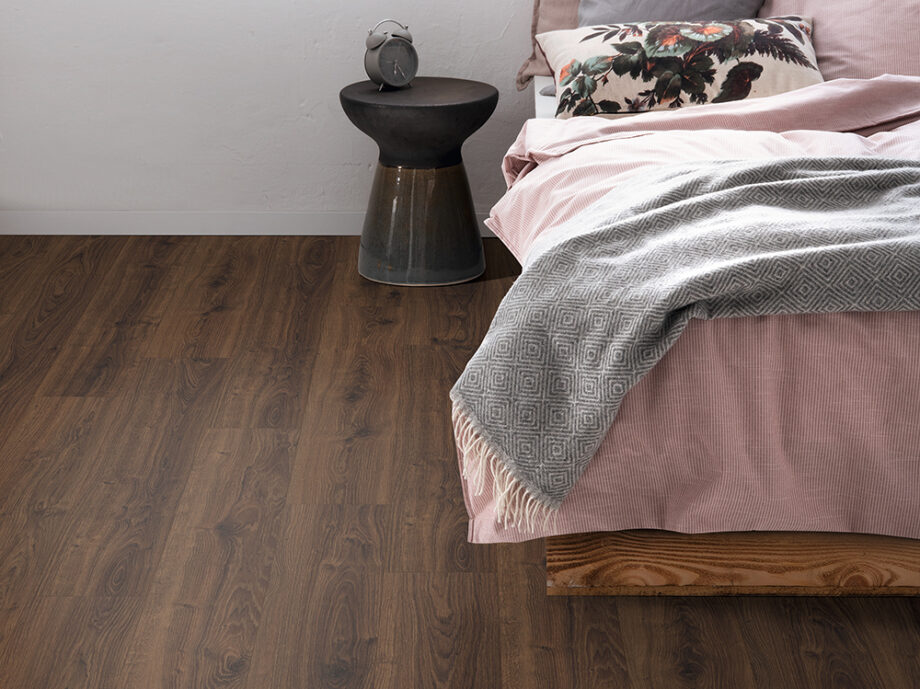 Egger Pro European 12mm Laminate Lasken Oak 7.6'' - Image 2